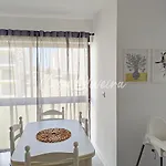 Casa Oliveira - Sunny 2-bed Retreat Steps From The