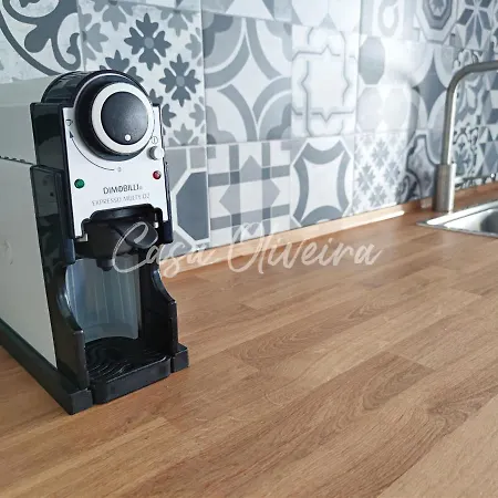 Casa Oliveira - Sunny 2-bed Retreat Steps From The Apartman Armação de Pêra