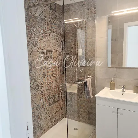 Casa Oliveira - Sunny 2-bed Retreat Steps From The * Armação de Pêra