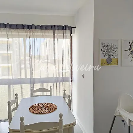 Casa Oliveira - Sunny 2-bed Retreat Steps From The