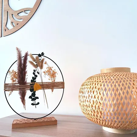 Casa Oliveira - Sunny 2-bed Retreat Steps From The