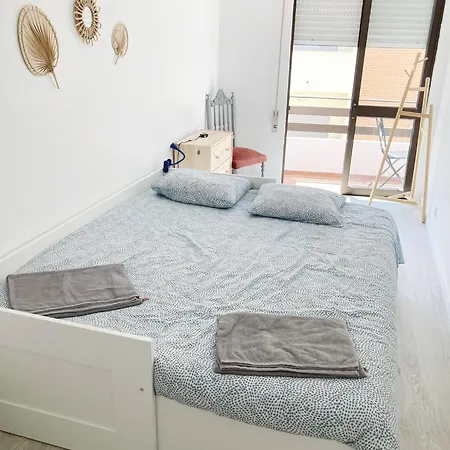 Casa Oliveira - Sunny 2-bed Retreat Steps From The *