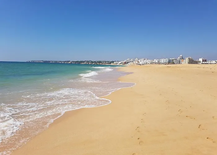 Appartement Casa Oliveira - Sunny 2-bed Retreat Steps From The *